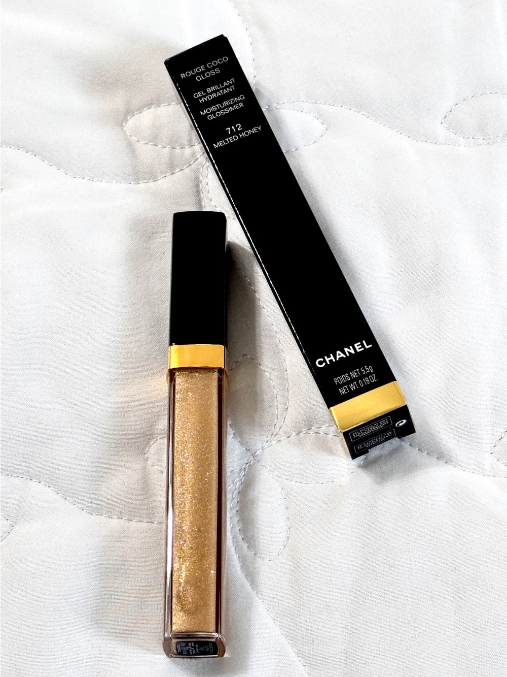 CHANEL Rouge Coco Gloss in 712 Melted Honey — Gold Shimmer
